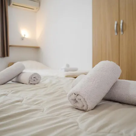Bed and Breakfast Pansion Kikas - Medjugorje, Apparition Hill 3*