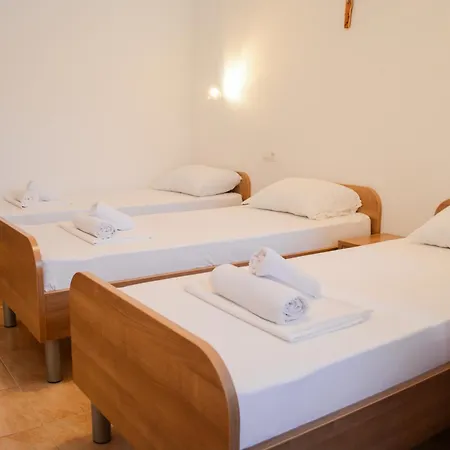 Pansion Kikas - Medjugorje, Apparition Hill Bed and Breakfast Međugorje