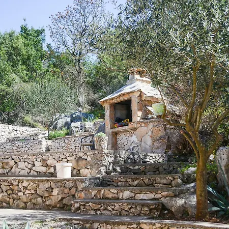 Pansion Kikas - Medjugorje, Apparition Hill Bed and Breakfast 3*