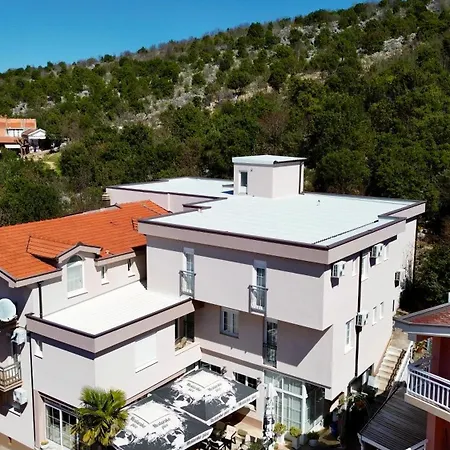 Bed and Breakfast Pansion Kikas - Medjugorje, Apparition Hill 3*